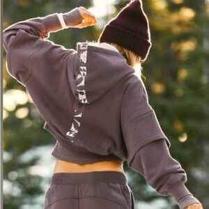 Stylish Gray Cropped Hoodie